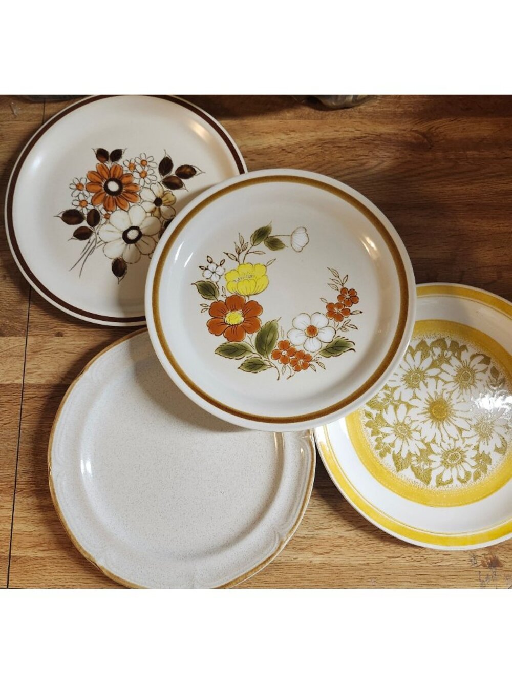 Mismatched Stoneware Dinner Plates, 10.5" Japan Retro 70s Neutral Floral